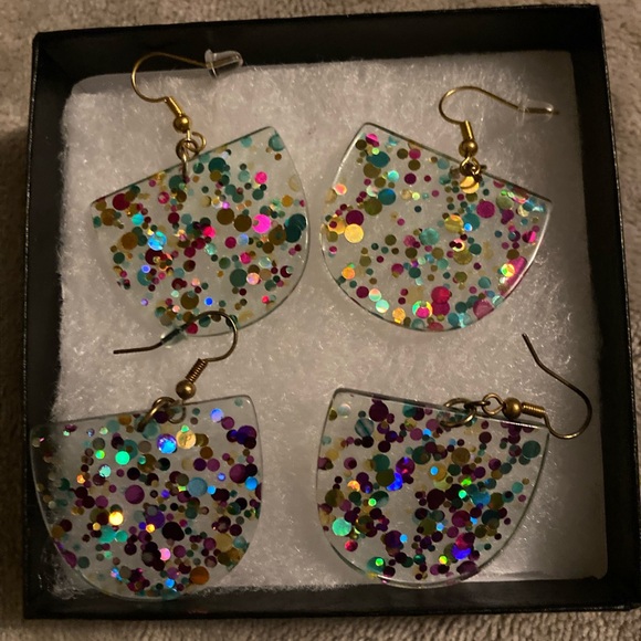 Arabella Galleria Earrings - Picture 4 of 6
